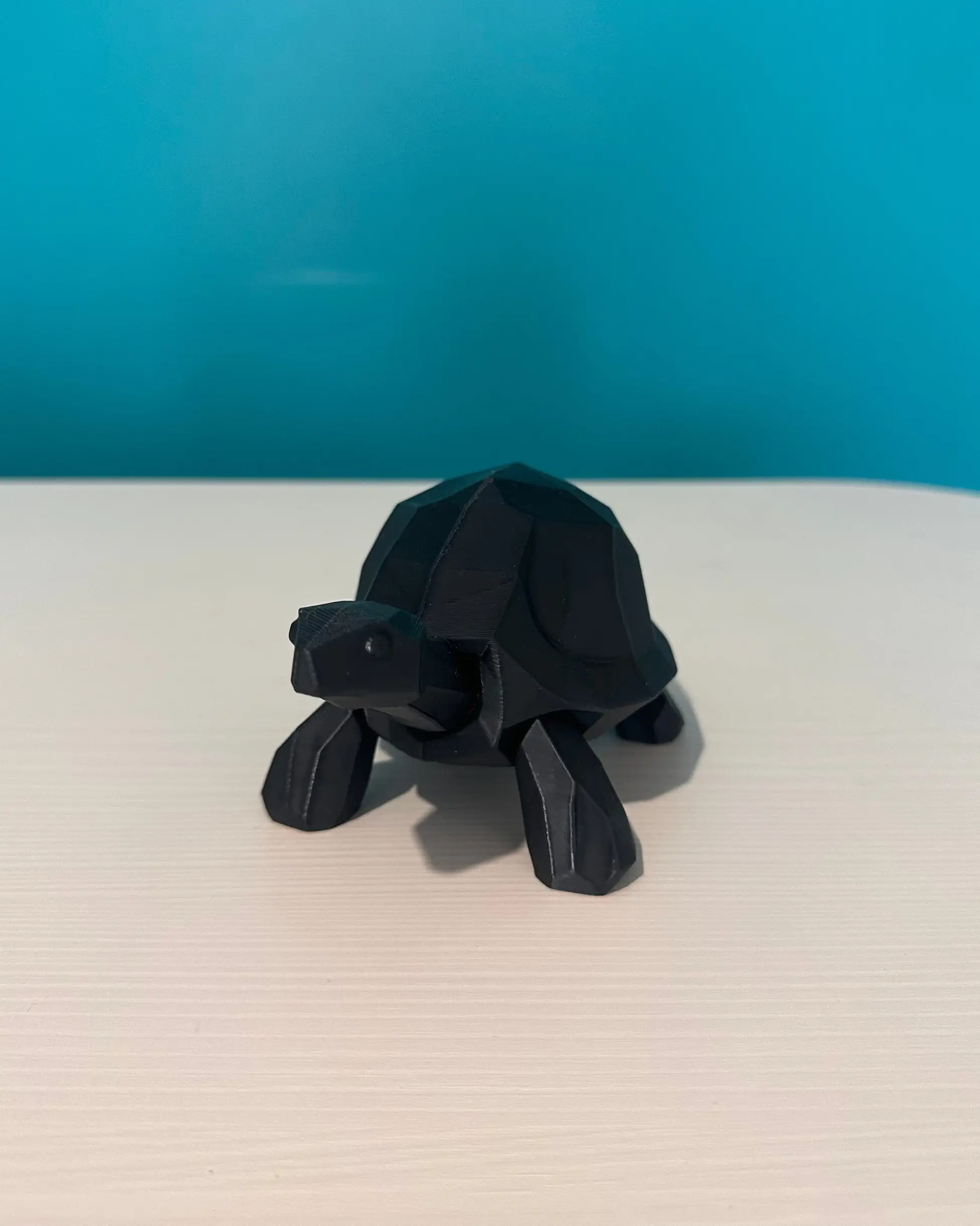 Low-Poly Dekoratif Kaplumbağa Figürü – Ev Dekorasyonu