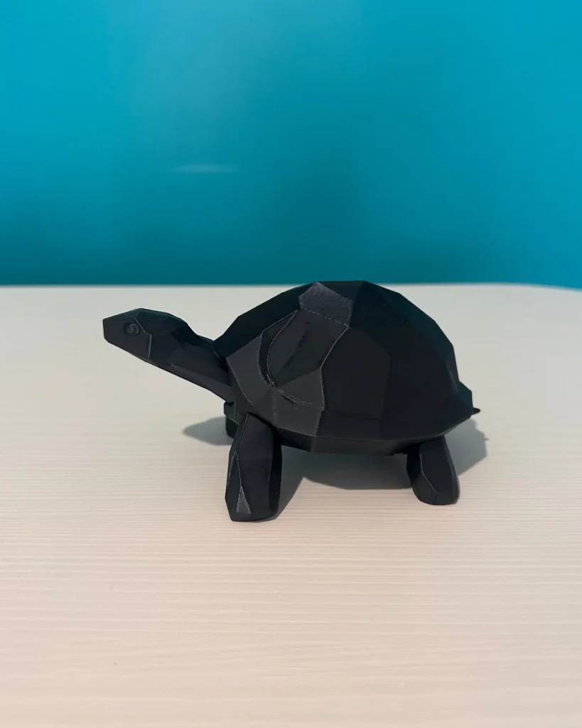 Low-Poly Dekoratif Kaplumbağa Figürü görsel 2