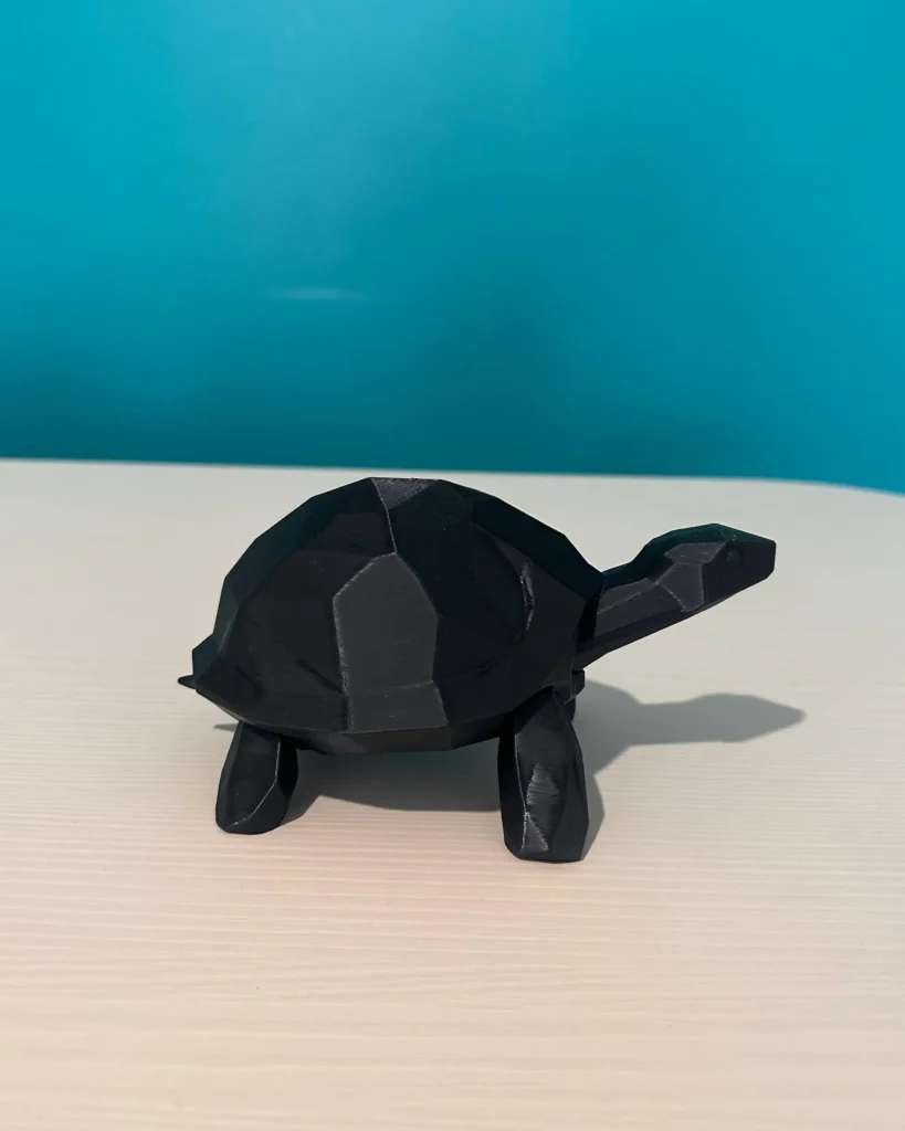 Low-Poly Dekoratif Kaplumbağa Figürü görsel 3
