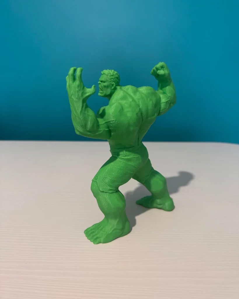 Yeşil Dev Model Figürü – Ham Form görsel 2