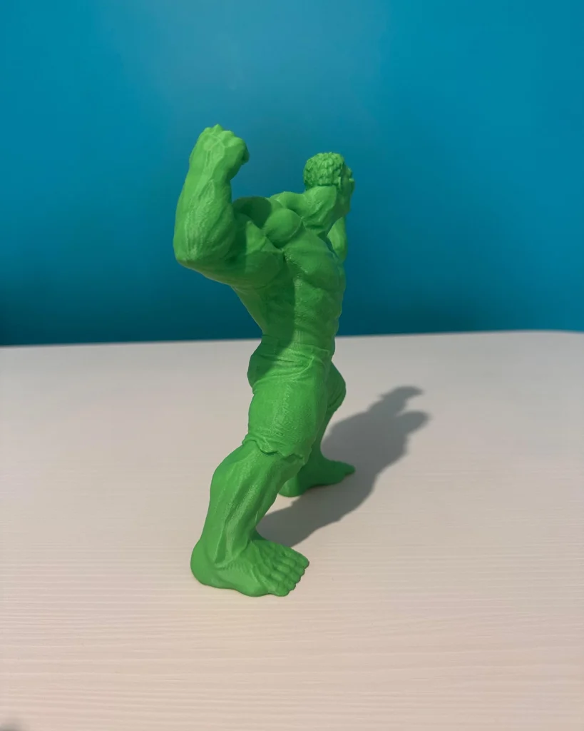 Yeşil Dev Model Figürü – Ham Form görsel 3