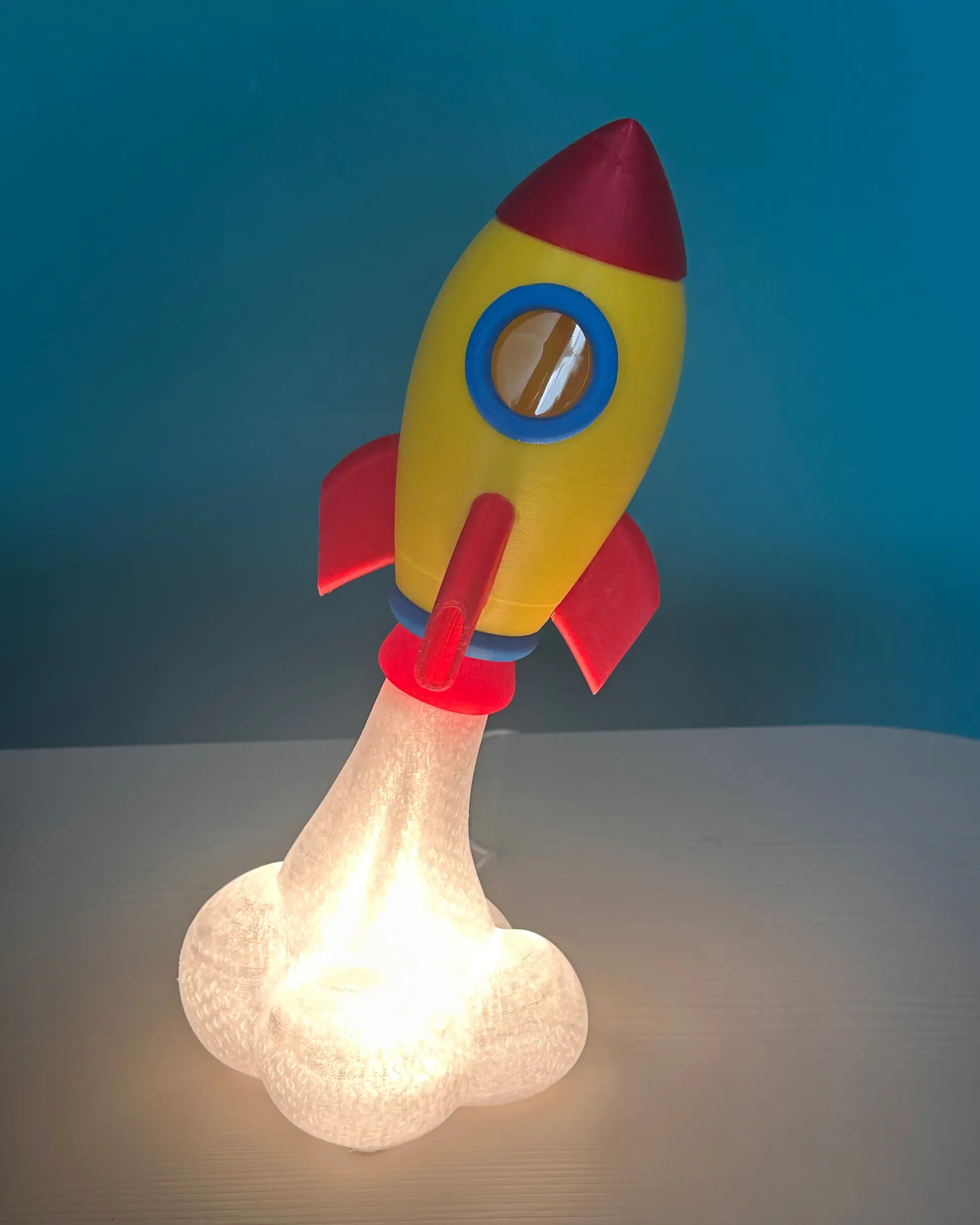Roket LED Masa Lambası & Kumbara – Ev Dekorasyonu